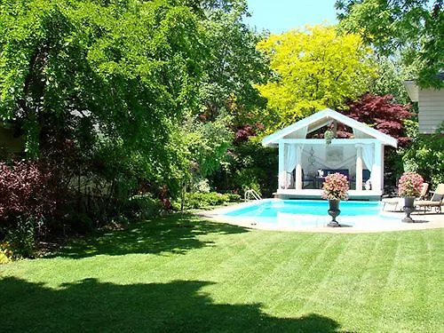 The Georgian Residence Luxury Boutique Suites Niagara Falls