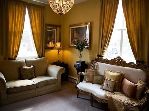 ***** Guest house The Georgian Residence Luxury Boutique Suites Canada